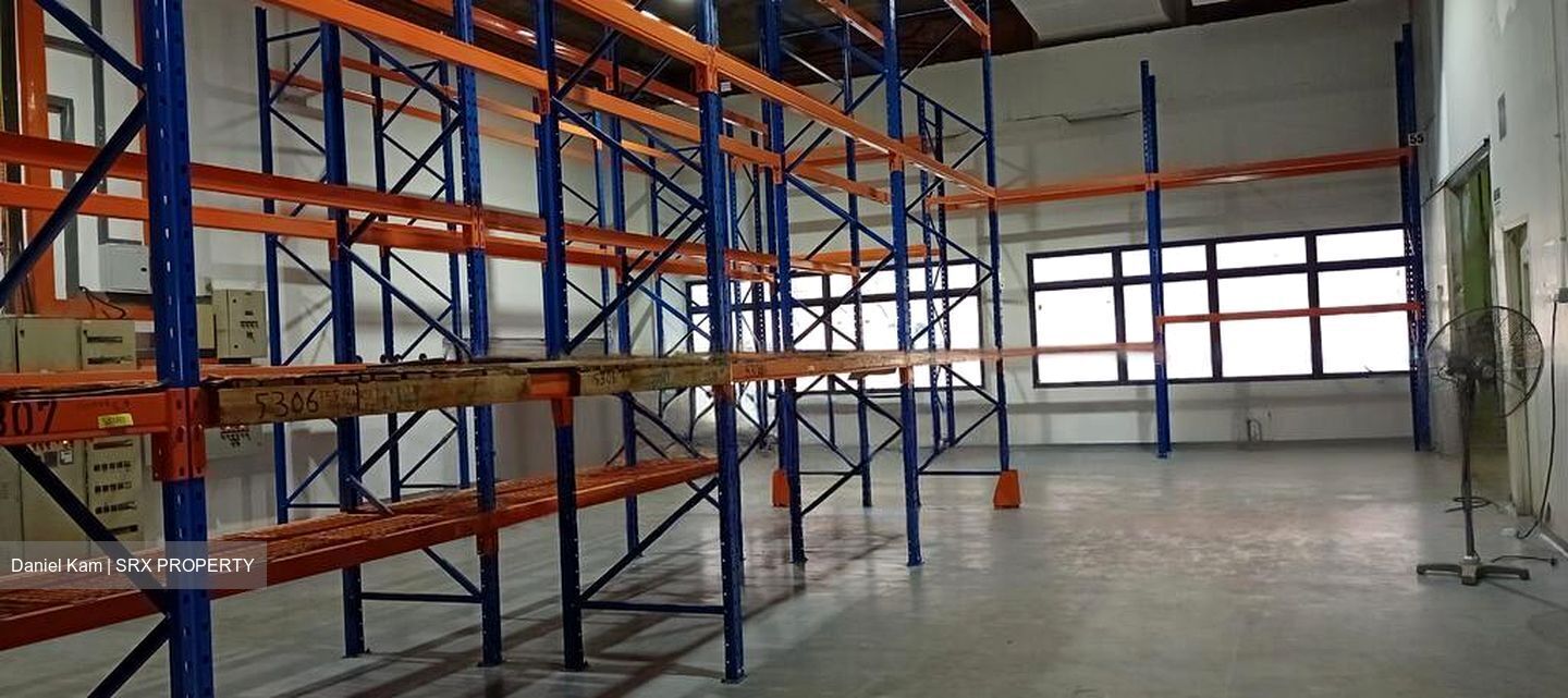 Tuas Road (D22), Warehouse #472854691